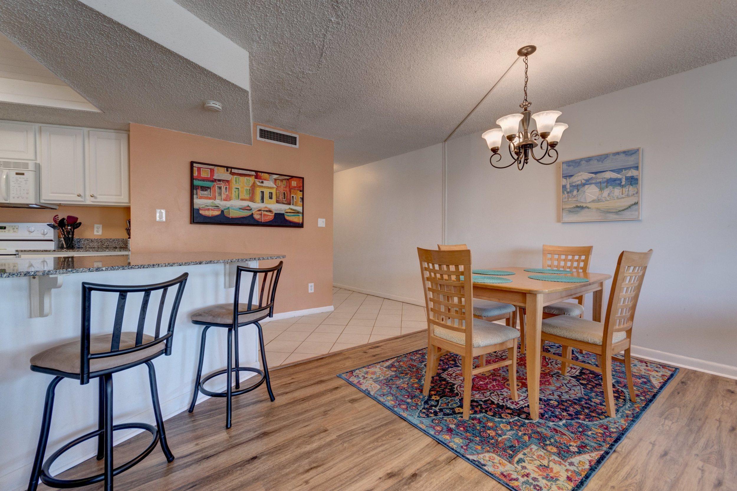 EL MATADOR CONDO - Residential