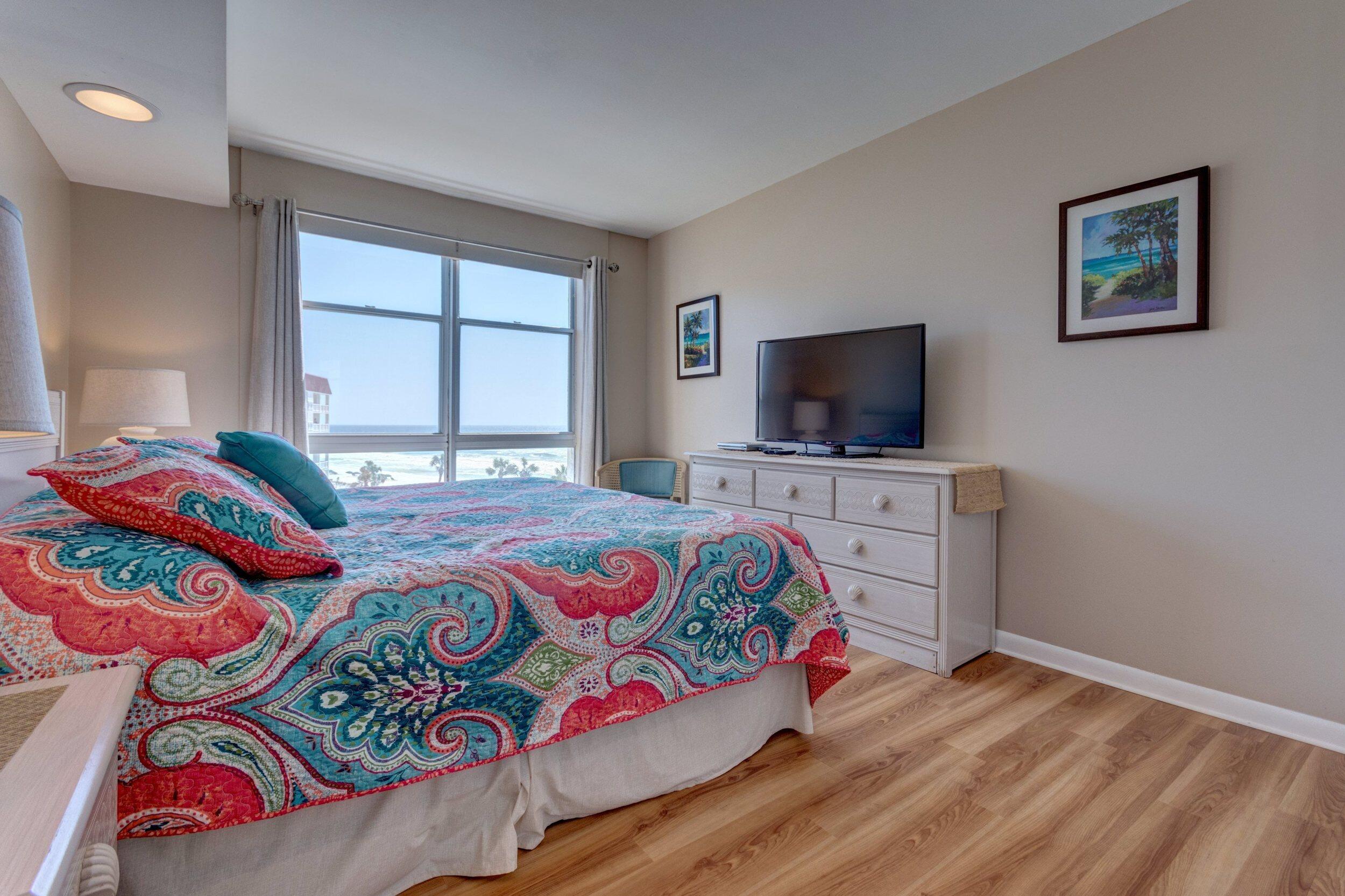 EL MATADOR CONDO - Residential