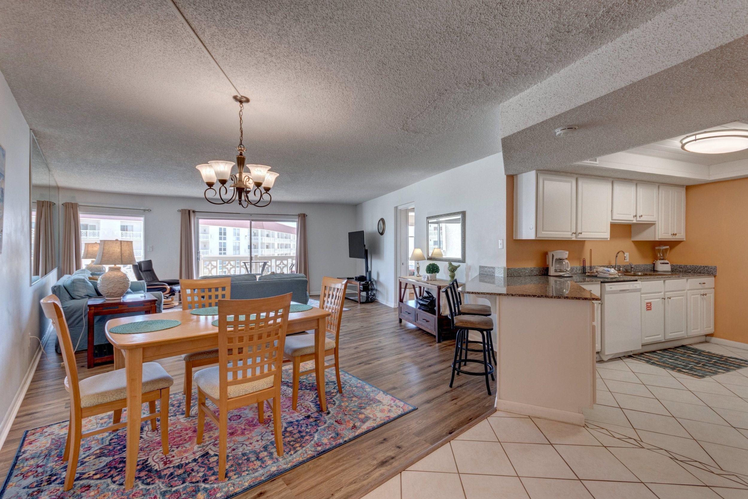 EL MATADOR CONDO - Residential