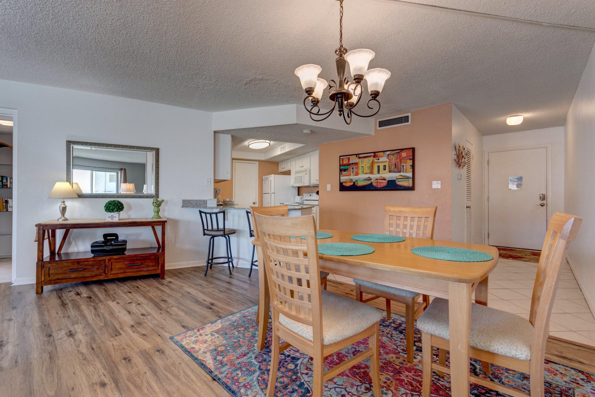 EL MATADOR CONDO - Residential