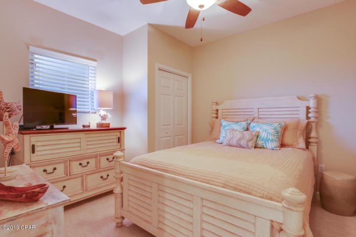 STERLING REEF - Residential