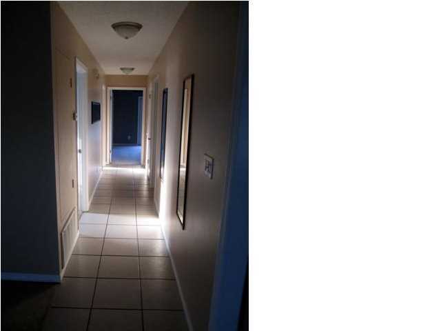 CHATEAU PRES DE LA MER - Residential Lease