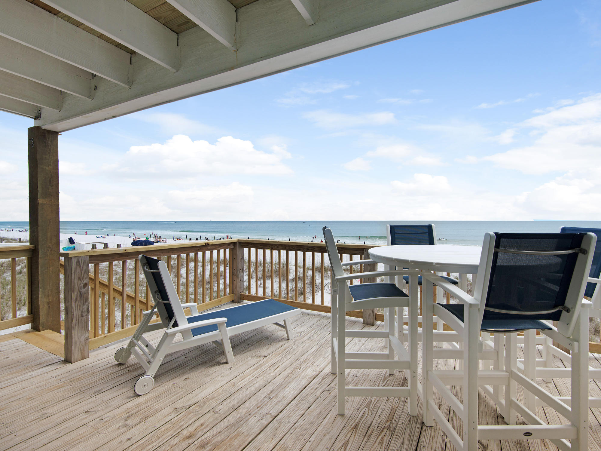 QUIET SURF 2 - Residential