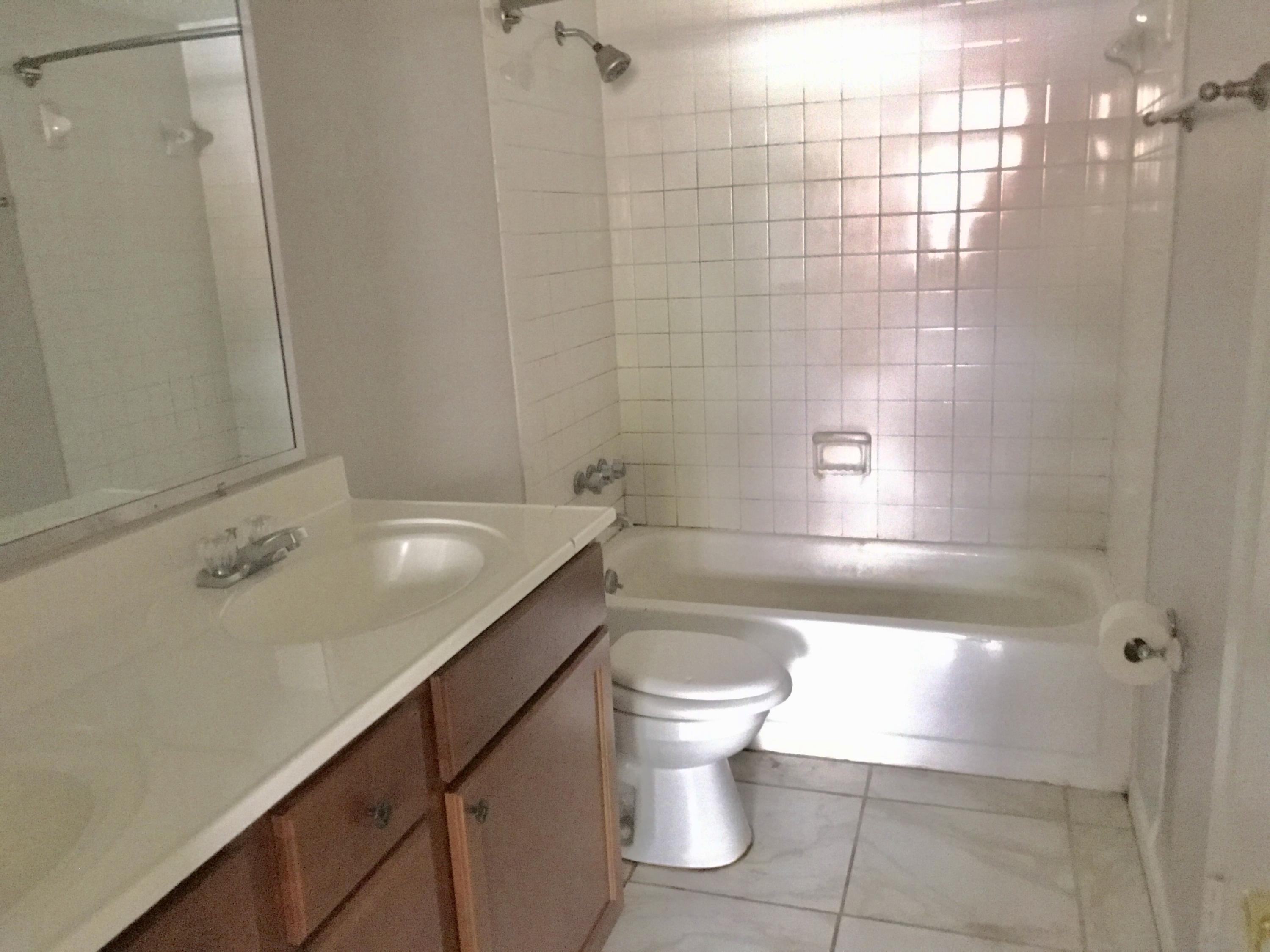 FAIR OAKS VILLAGE CONDO - Residential Lease