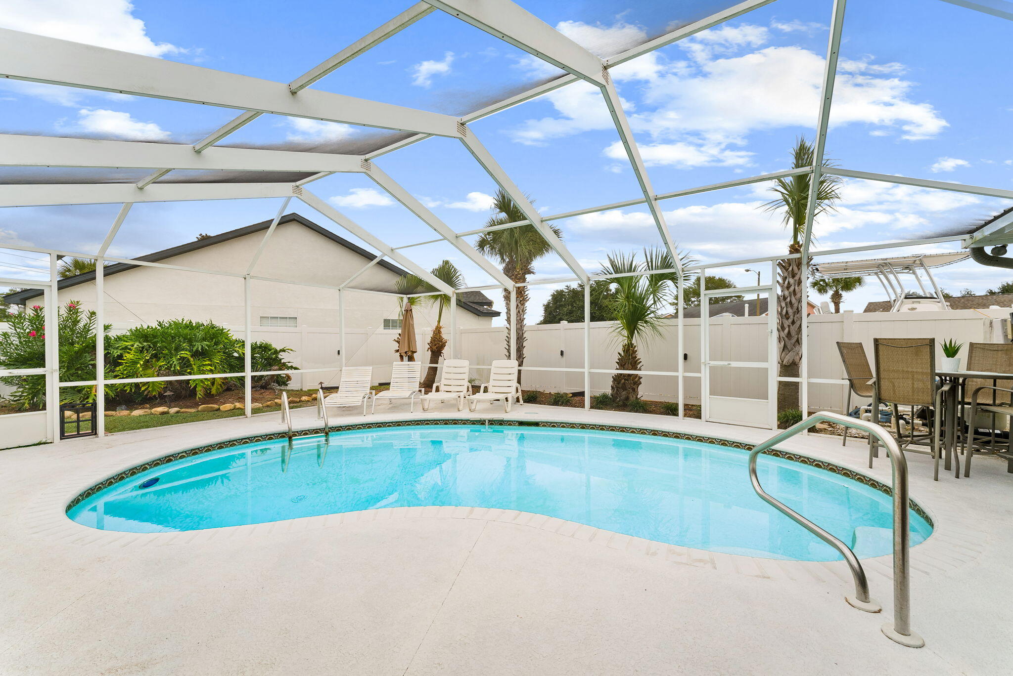 SUMMERWOOD - Residential