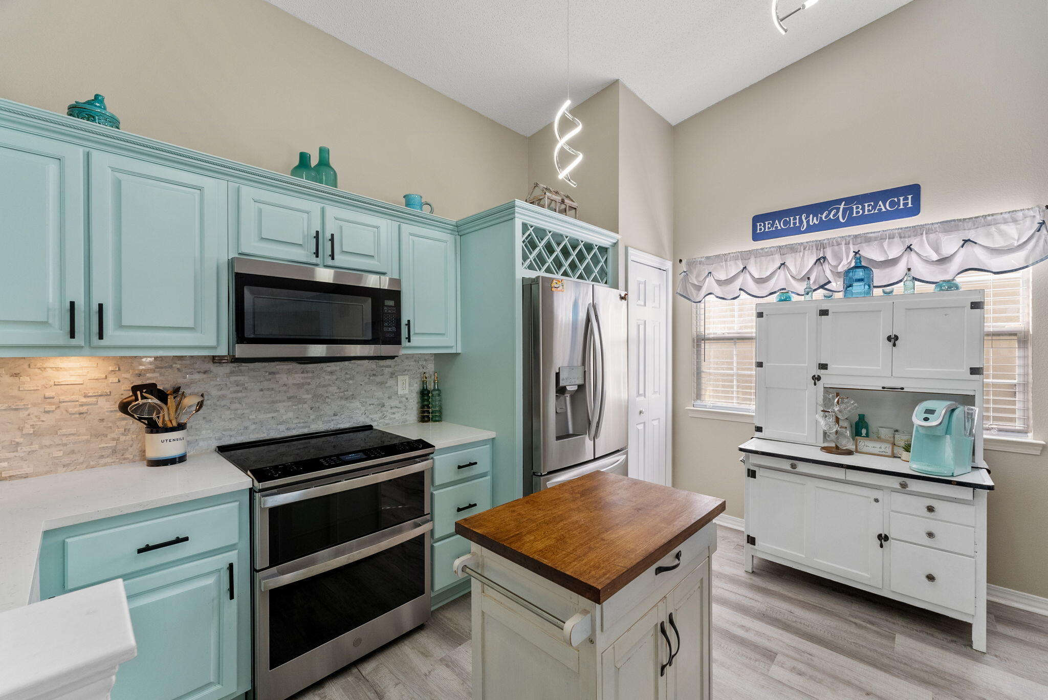 SUMMERWOOD - Residential
