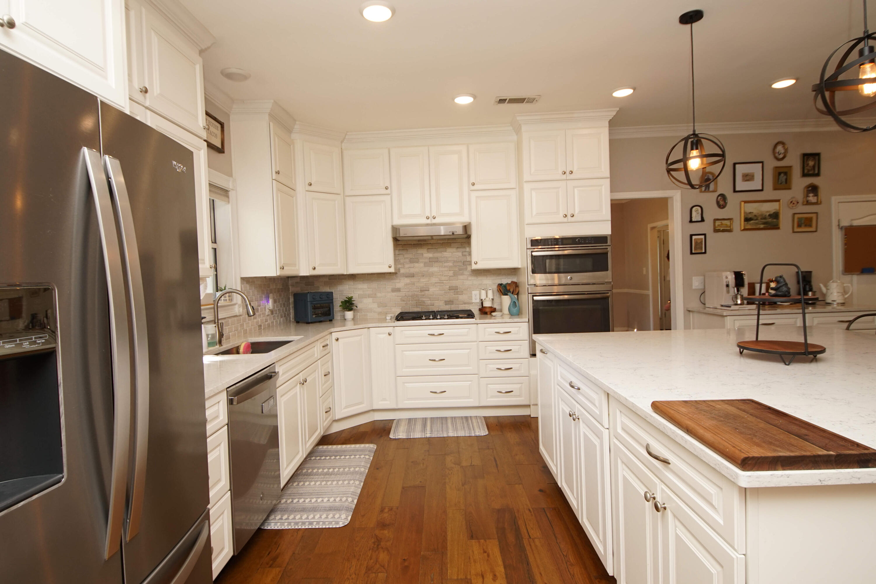 LAKE LORRAINE GARDENS - Residential Lease