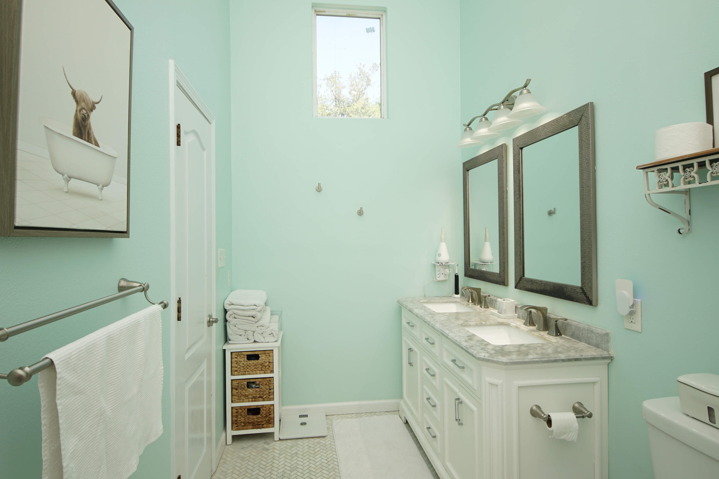 LAKE LORRAINE GARDENS - Residential Lease