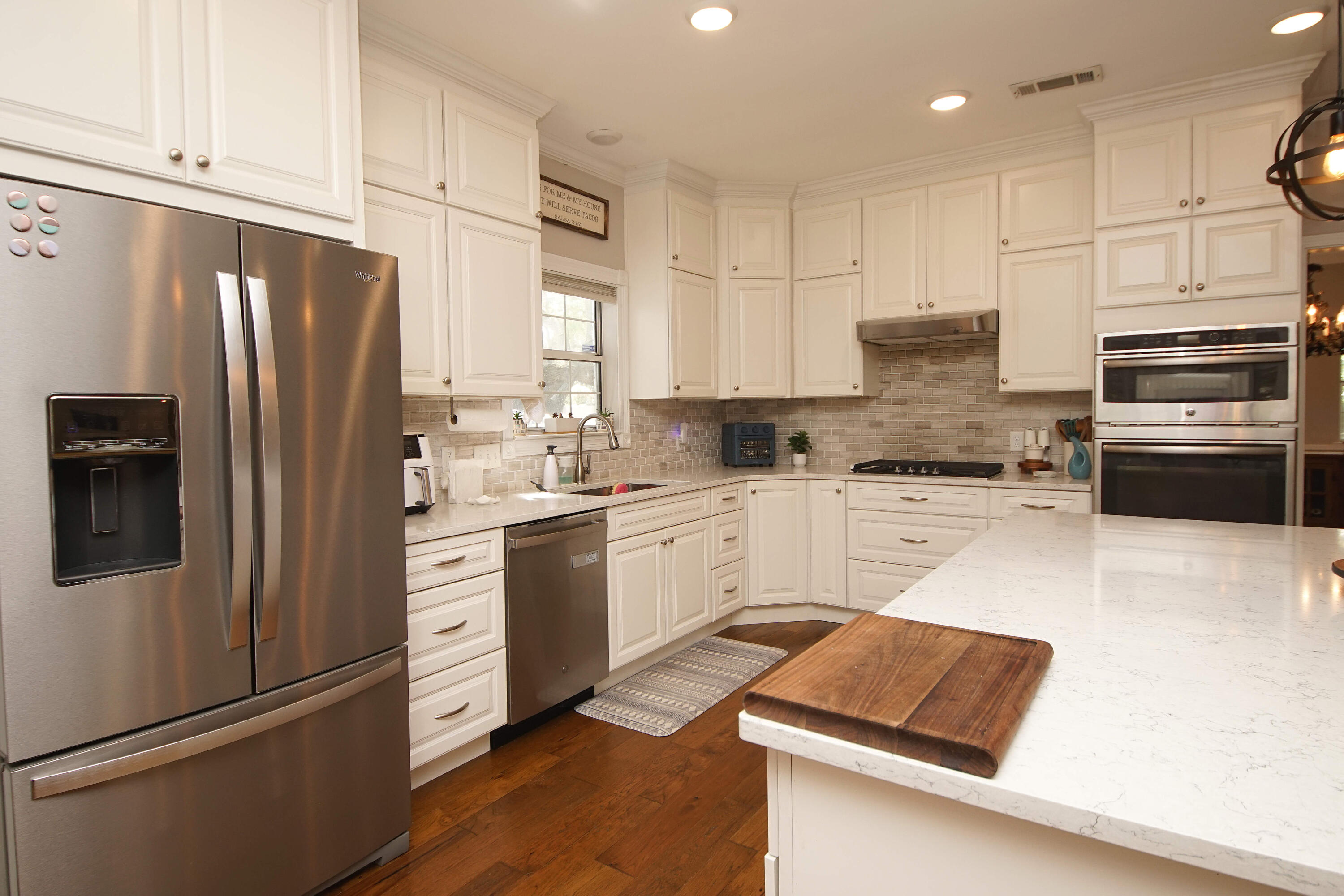 LAKE LORRAINE GARDENS - Residential Lease