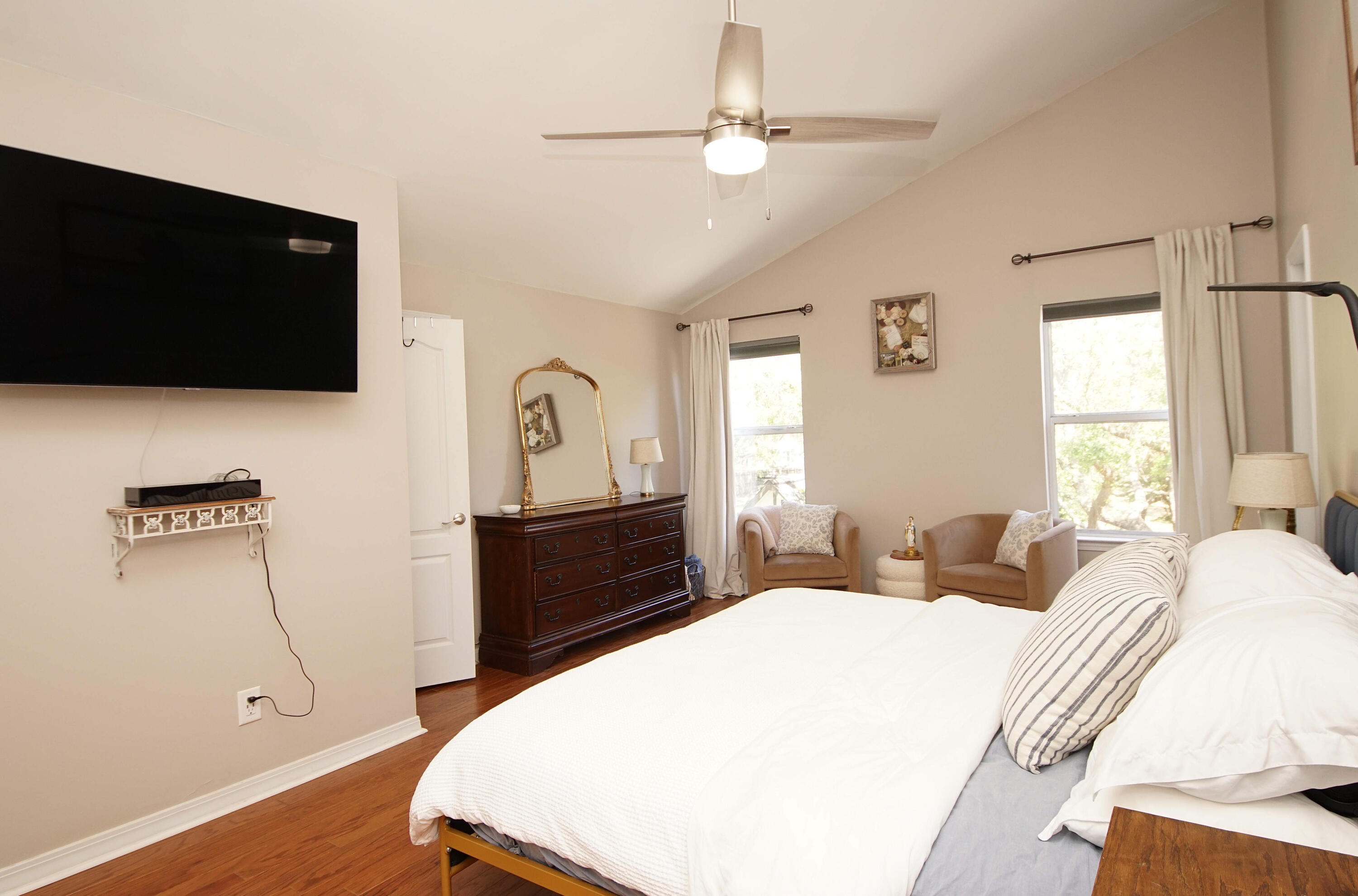 LAKE LORRAINE GARDENS - Residential Lease