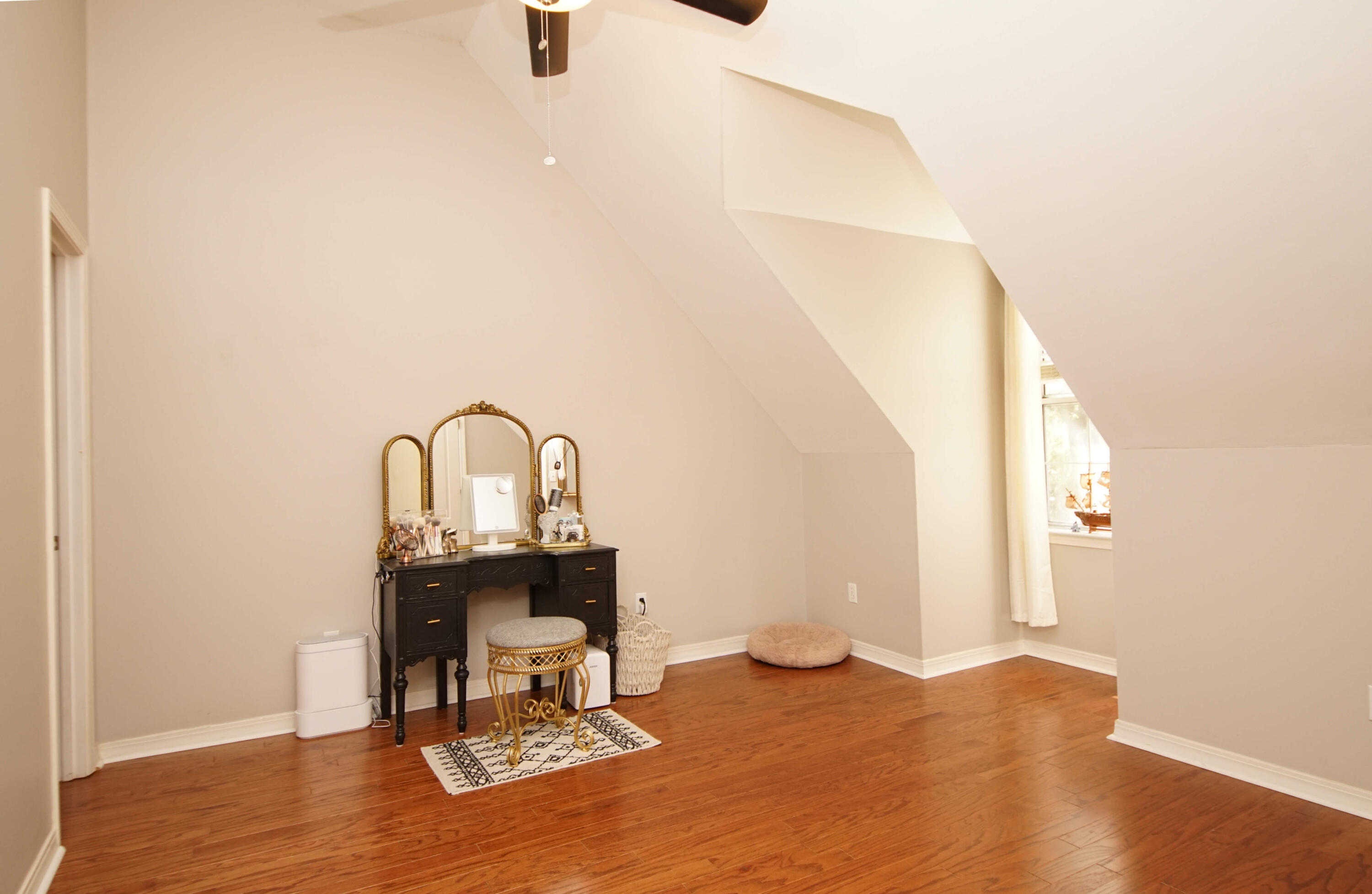 LAKE LORRAINE GARDENS - Residential Lease