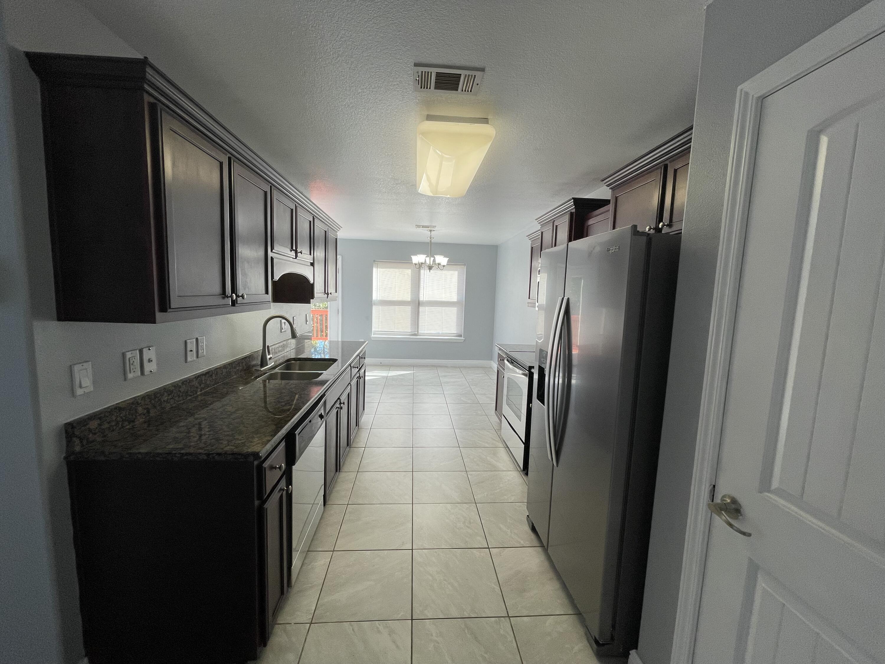 IRON GATE SUBD PHASE II - Residential Lease