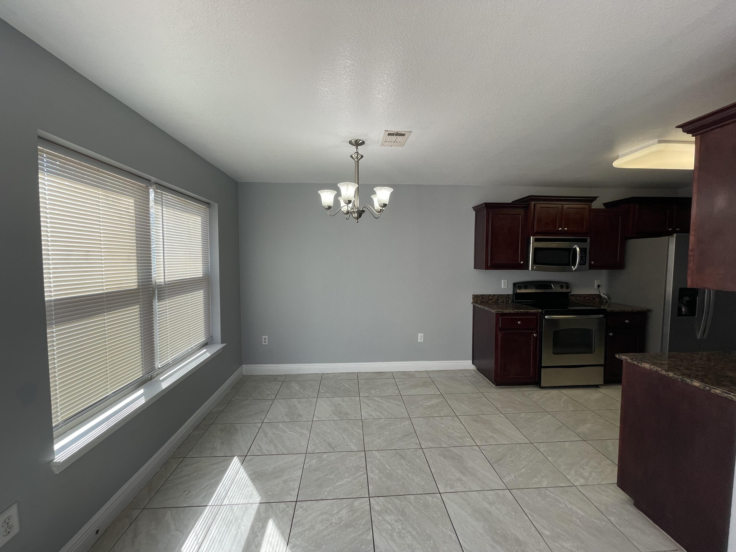 IRON GATE SUBD PHASE II - Residential Lease