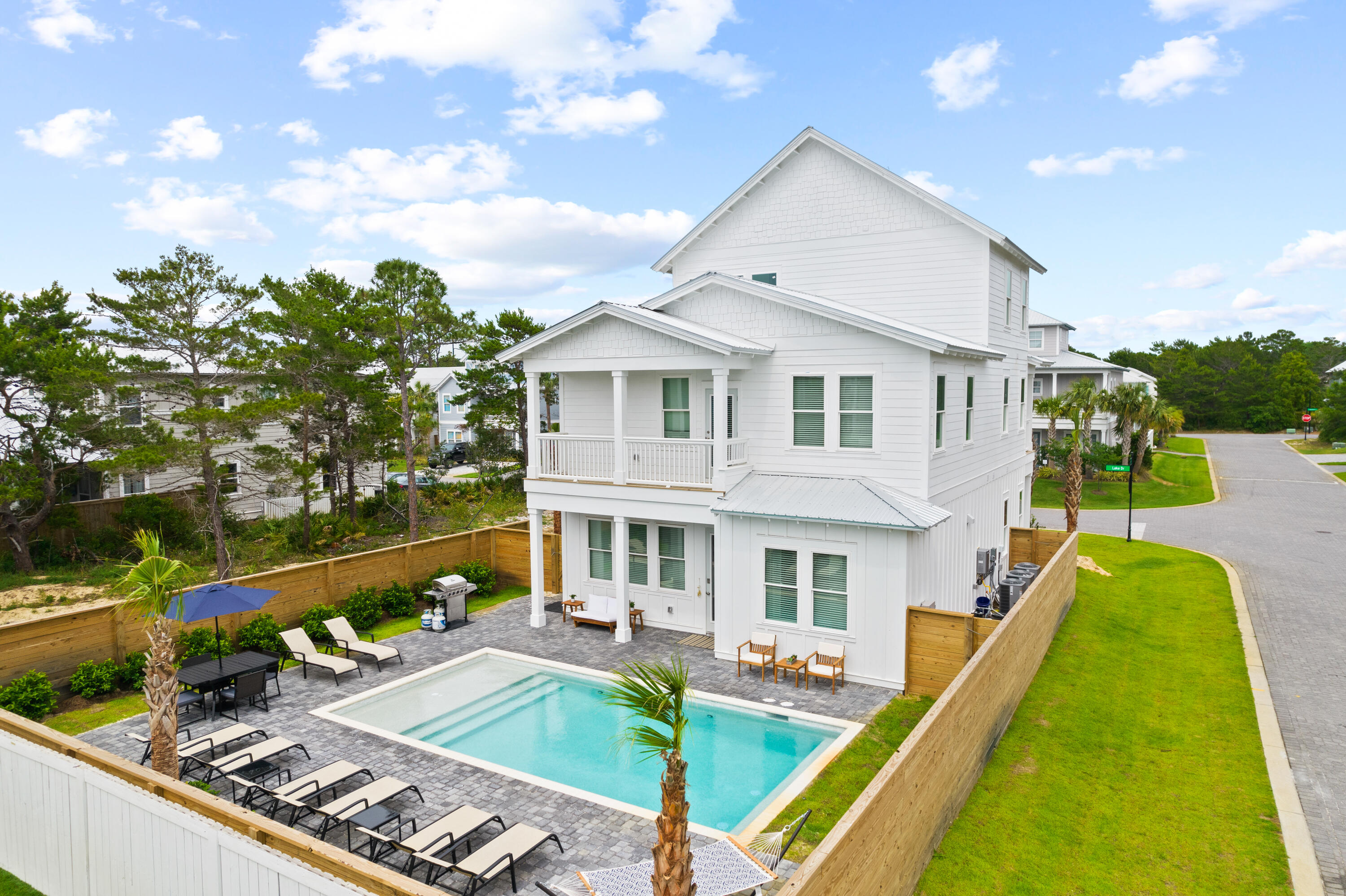 FRANGISTA BEACH 2ND ADDN - Residential
