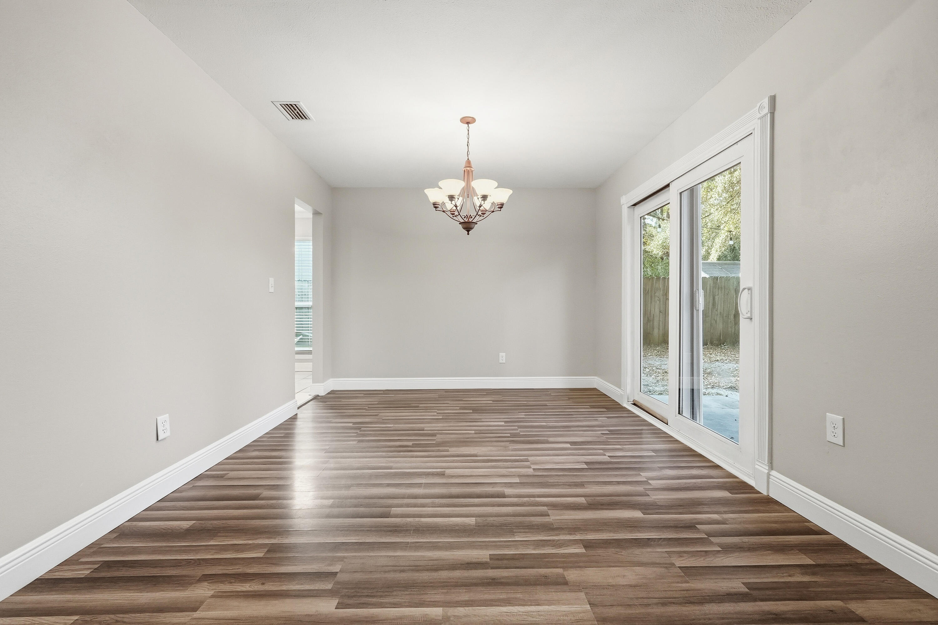 CREEKSIDE 5 - Residential Lease