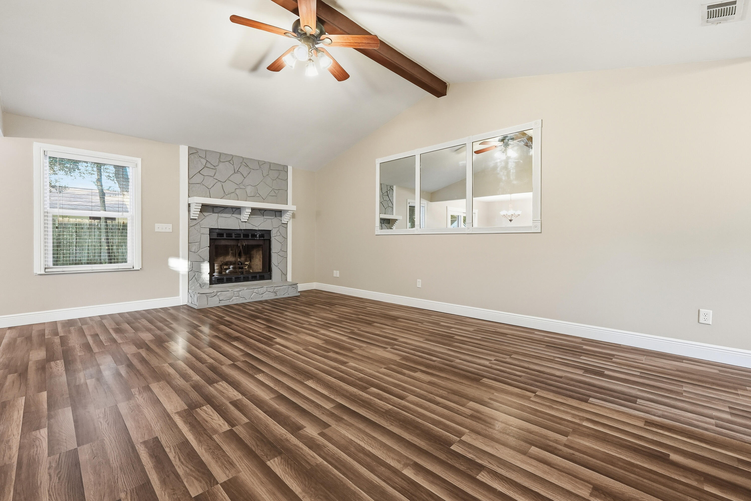 CREEKSIDE 5 - Residential Lease