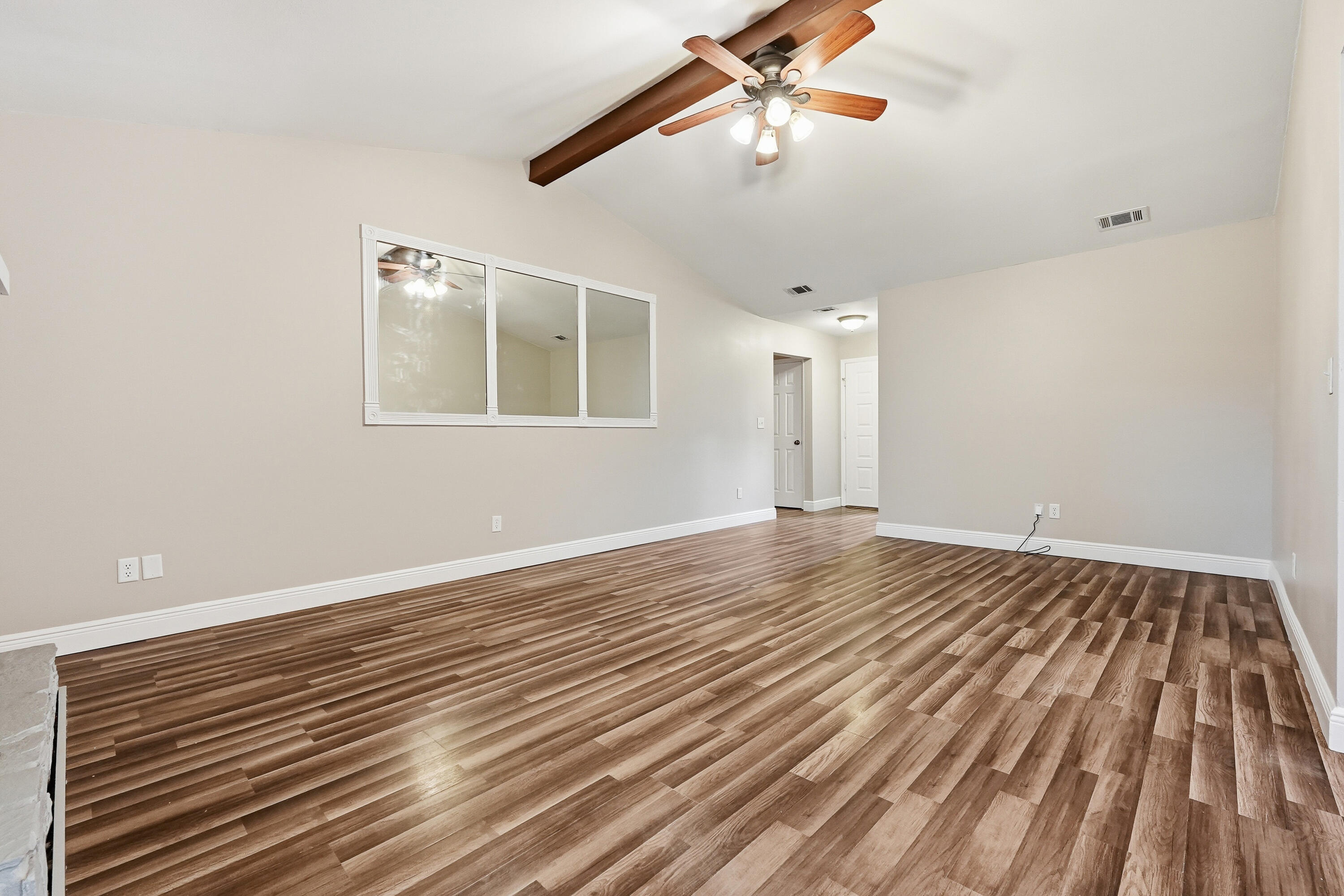 CREEKSIDE 5 - Residential Lease
