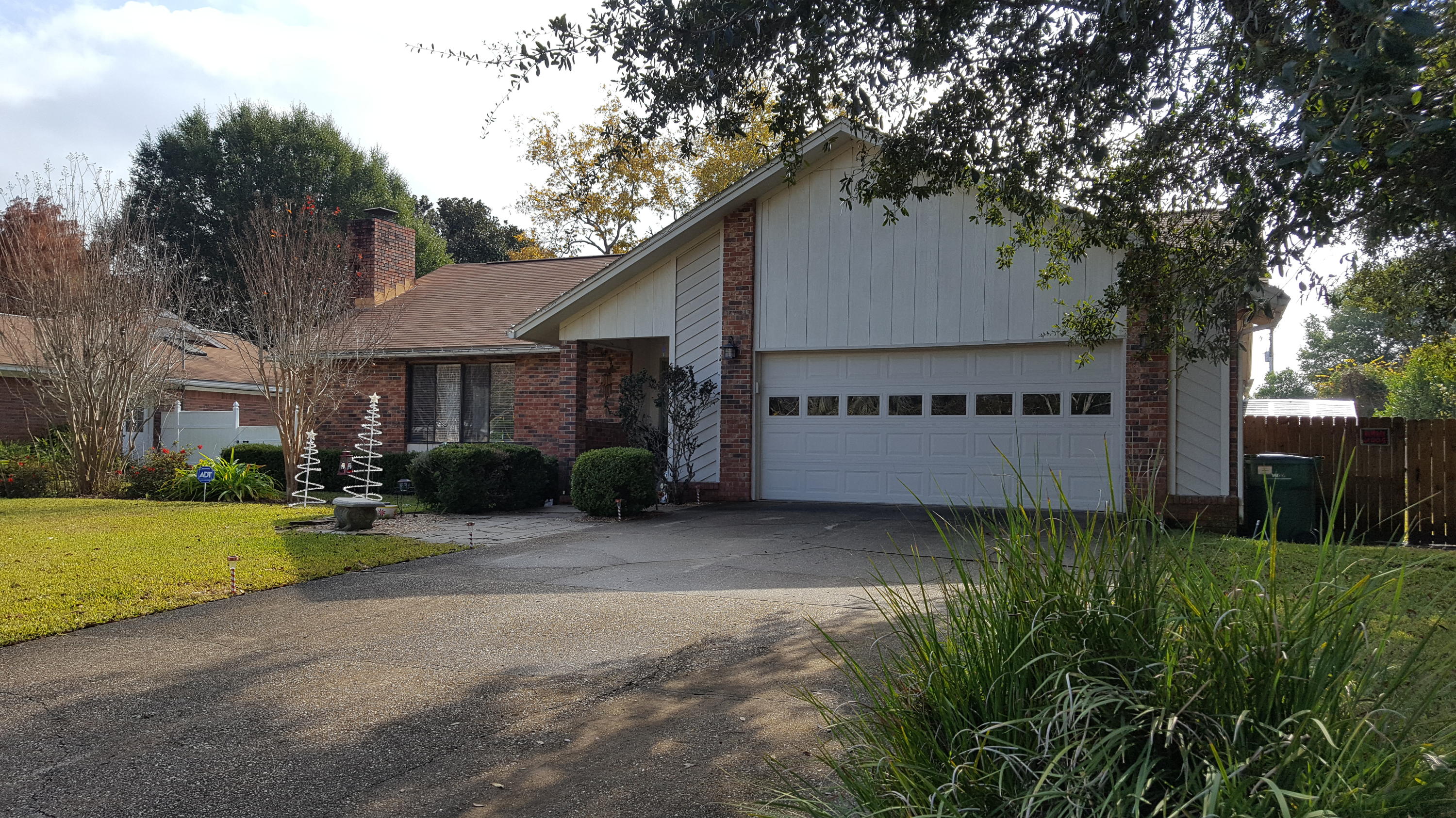 SPRING LAKE #2 - Residential Lease