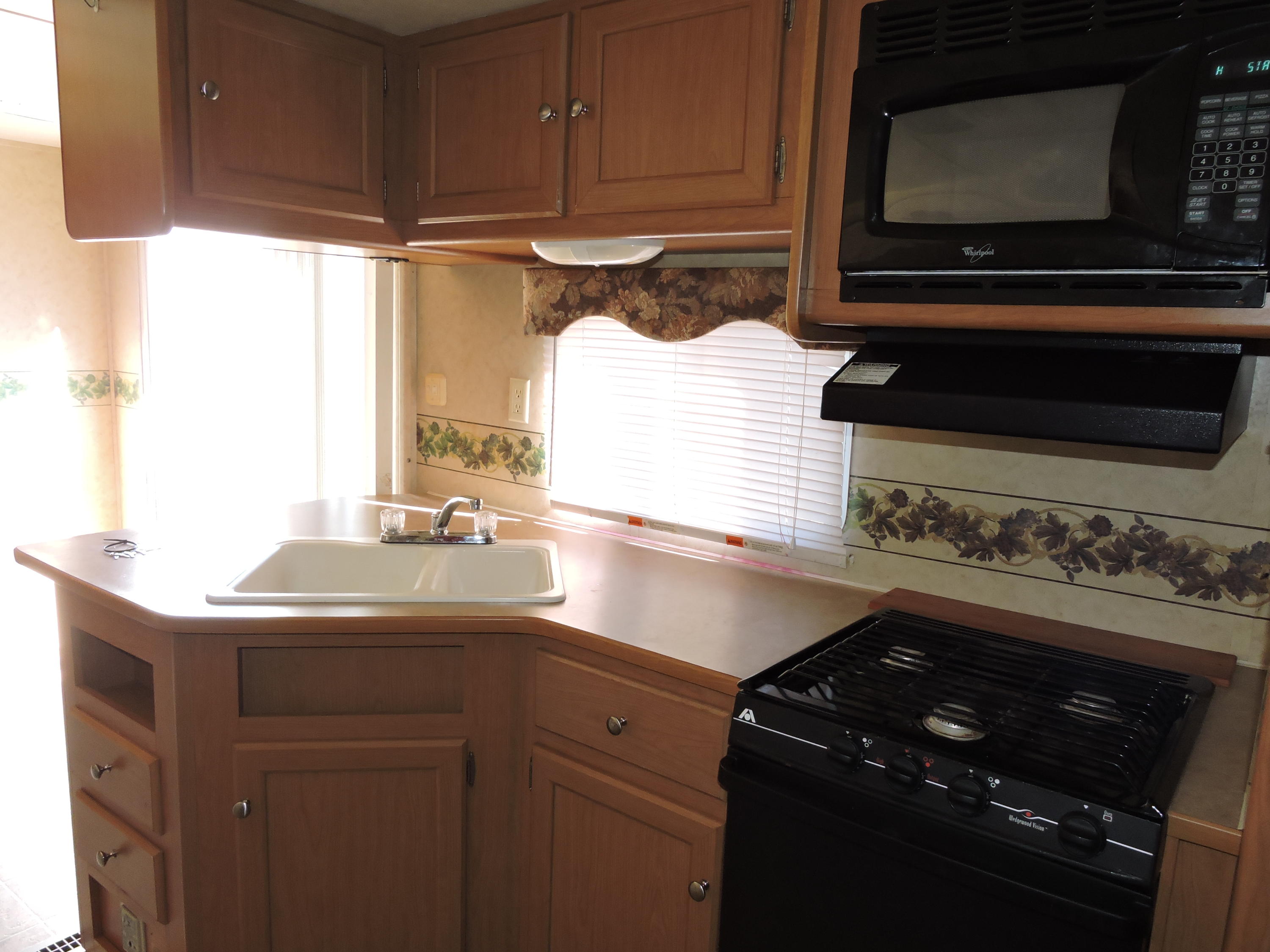 METES & BOUNDS - Residential Lease