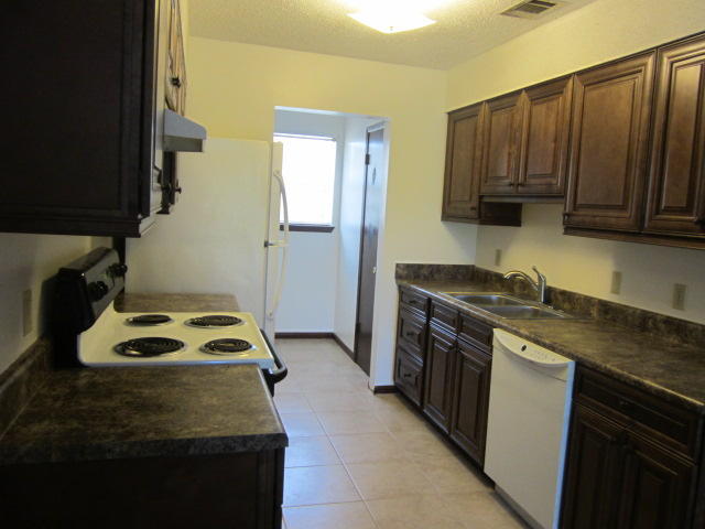 SHERRI ESTATES - Residential Lease