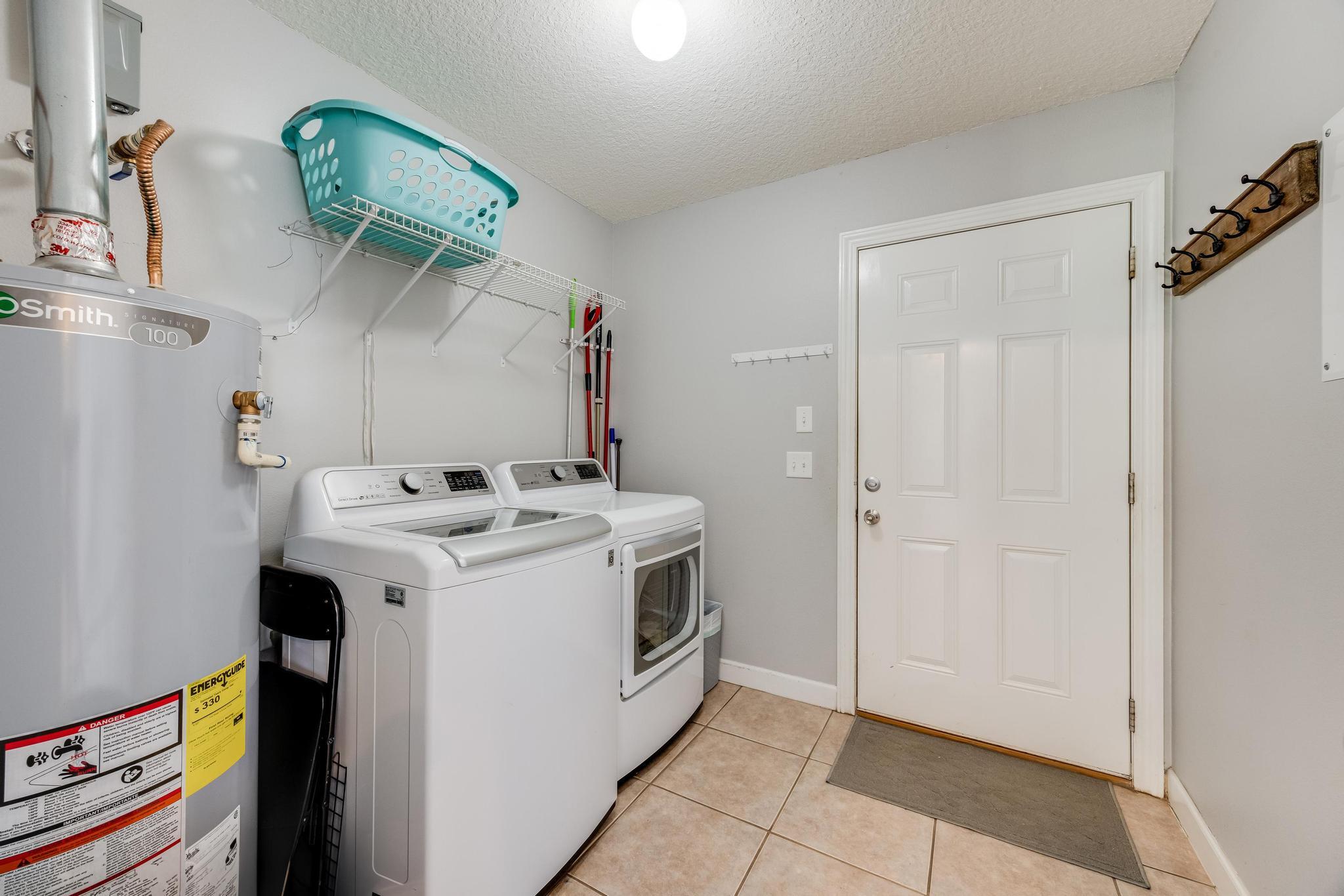 NO RECORDED SUBDIVISION - Residential