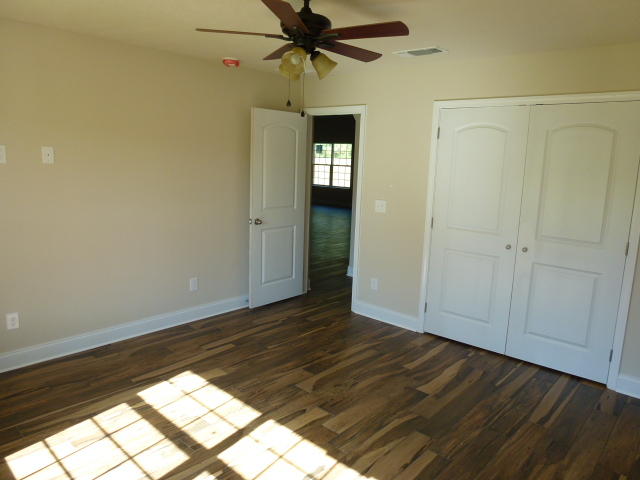 CRESCENT SHORES - Residential