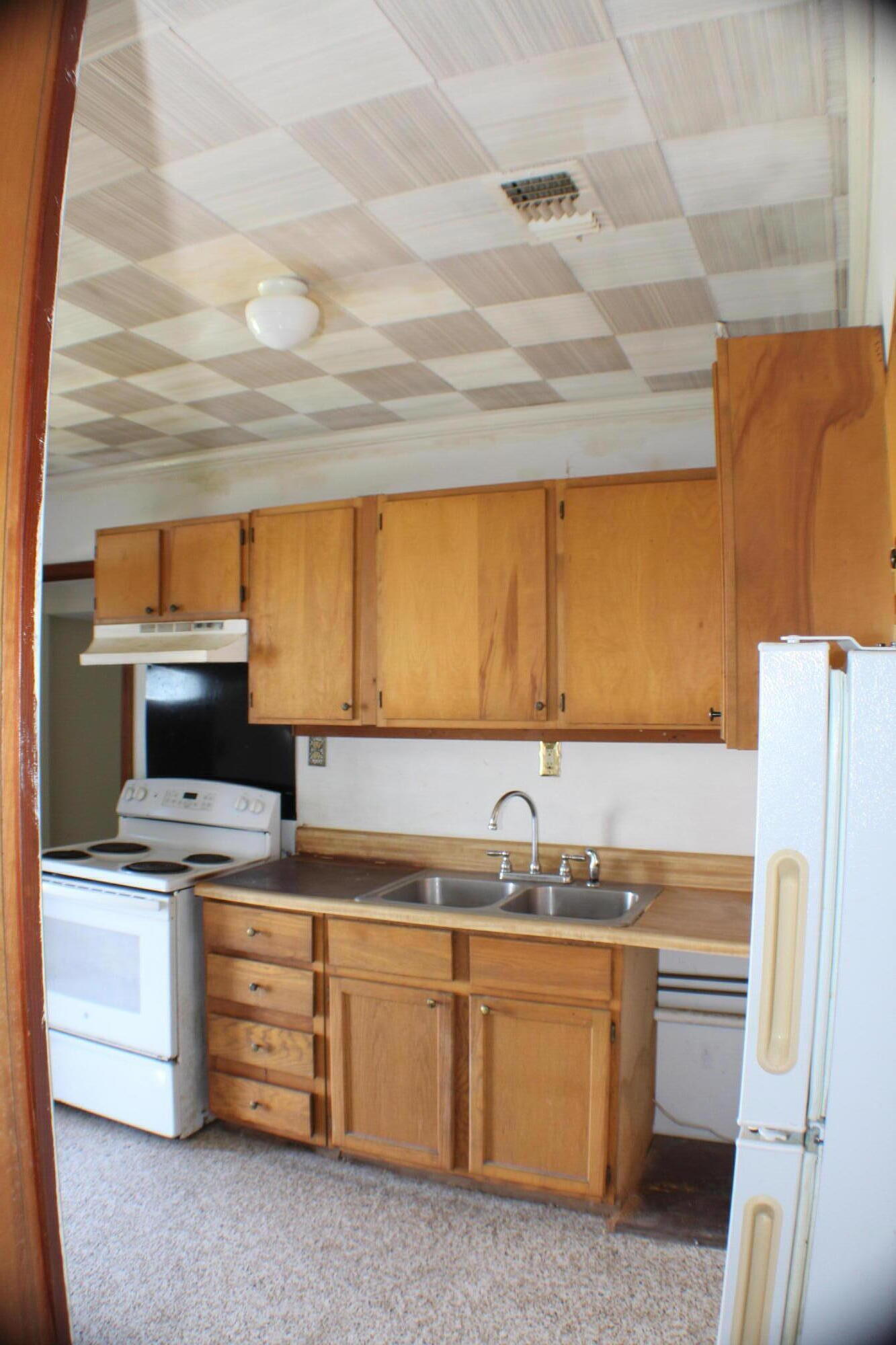 Upper Grand Lagoon - Residential