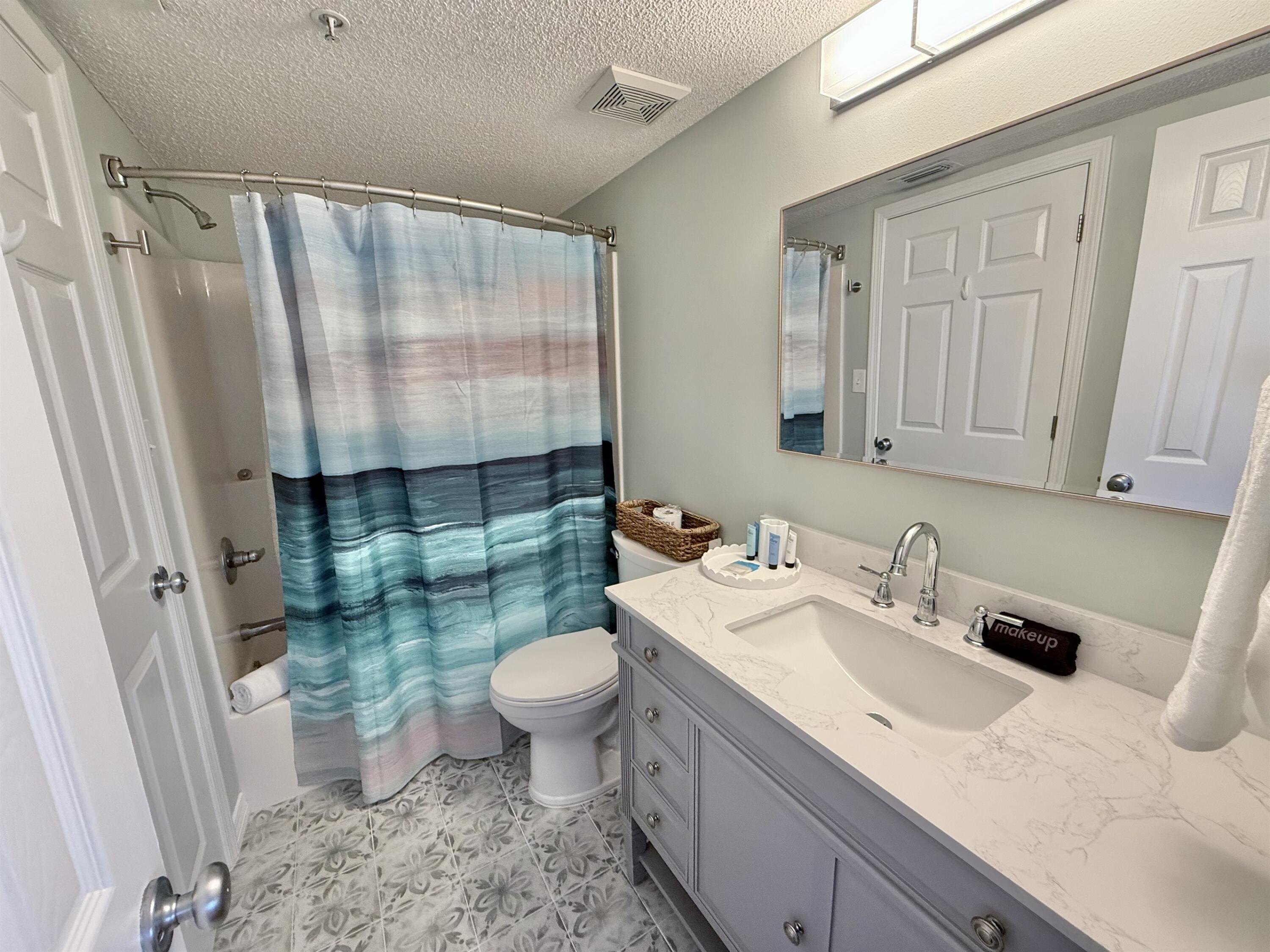 SUNSET COTTAGES CONDO - Residential