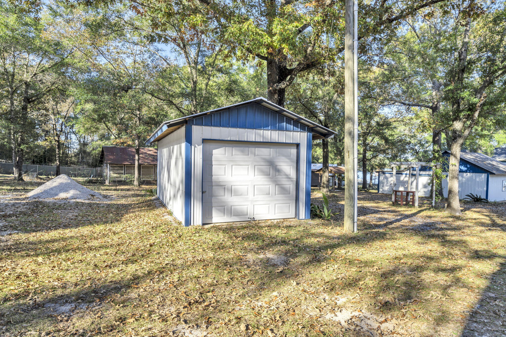 HOLLEY FAMILY PH 2 - Residential
