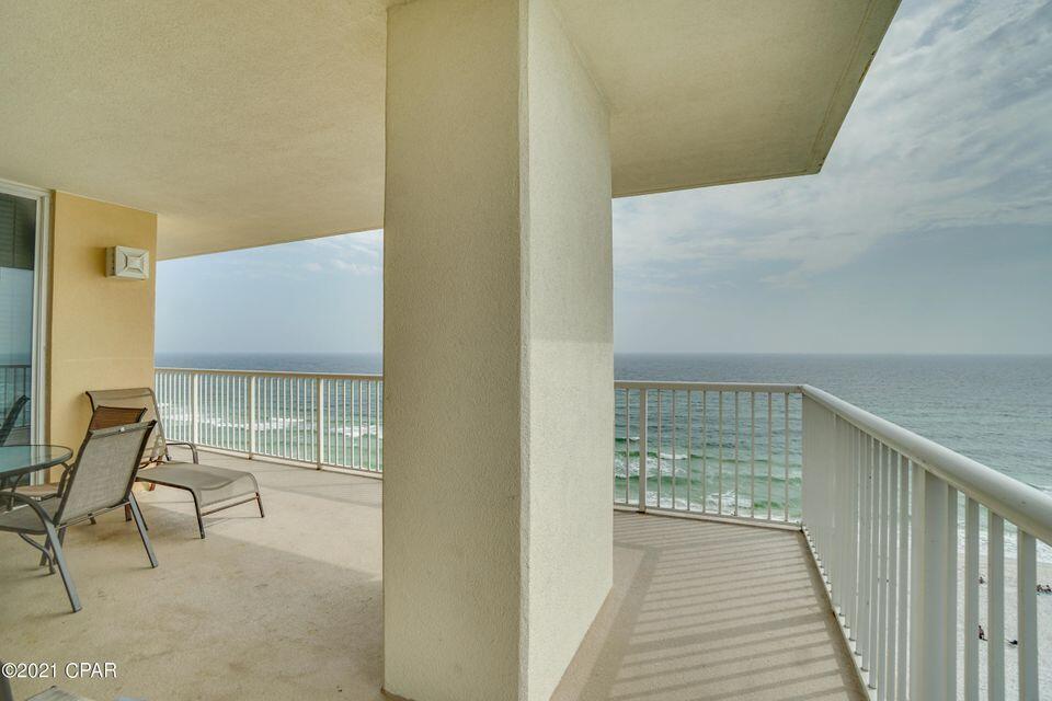MAJESTIC BEACH TOWERS I - Residential