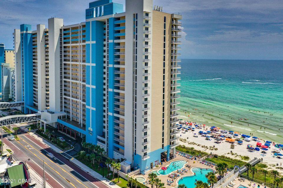 MAJESTIC BEACH TOWERS I - Residential