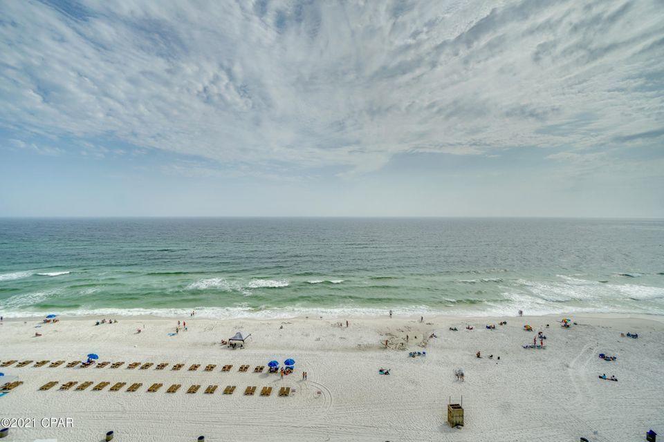 MAJESTIC BEACH TOWERS I - Residential