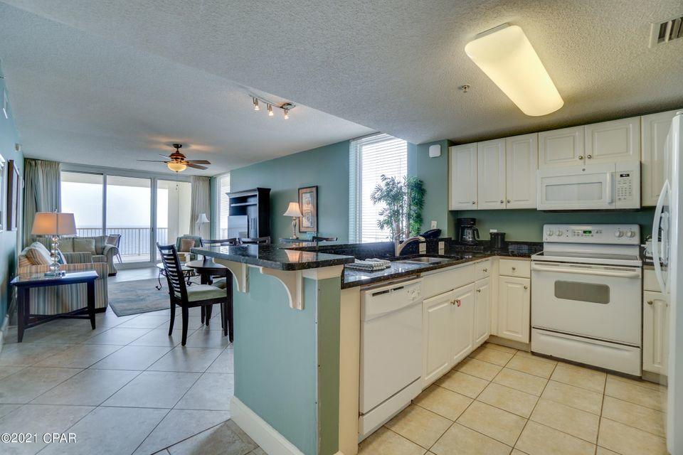 MAJESTIC BEACH TOWERS I - Residential
