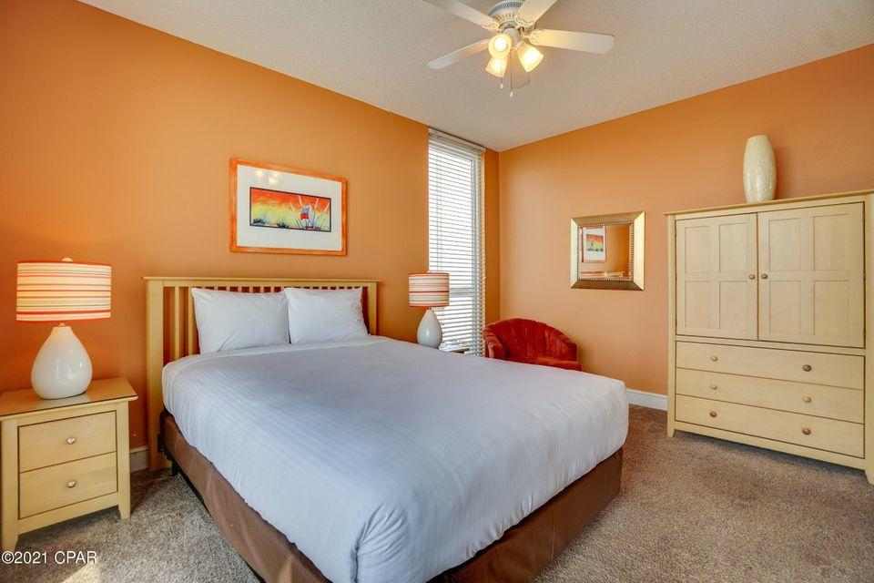 MAJESTIC BEACH TOWERS I - Residential