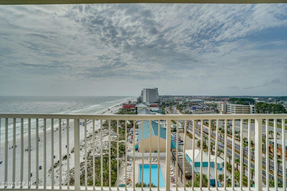 MAJESTIC BEACH TOWERS I - Residential