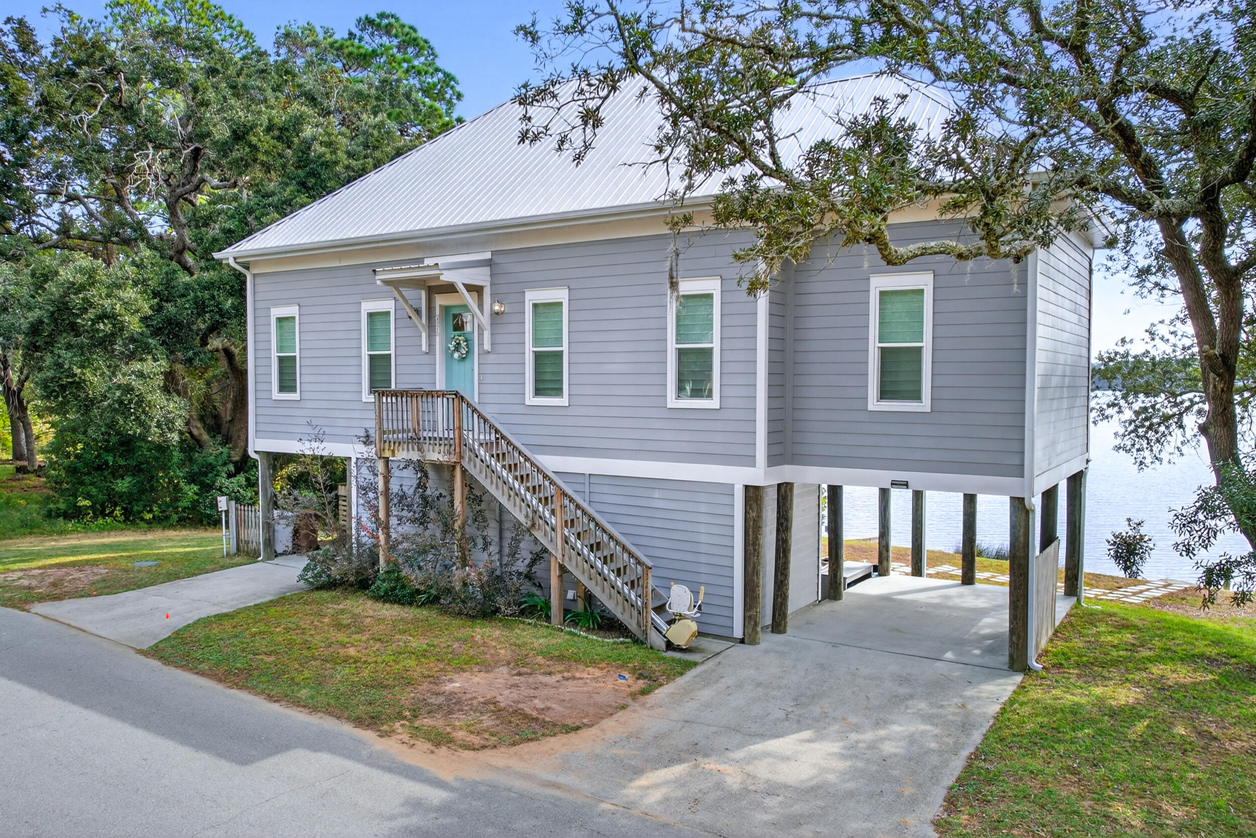 NO RECORDED SUBDIVISION - Residential