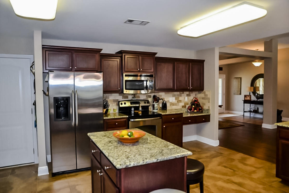 SILVER CREEK EST - Residential Lease