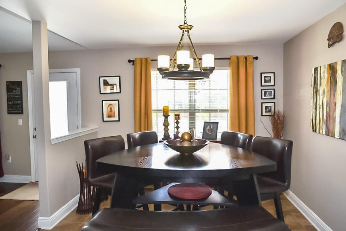 SILVER CREEK EST - Residential Lease