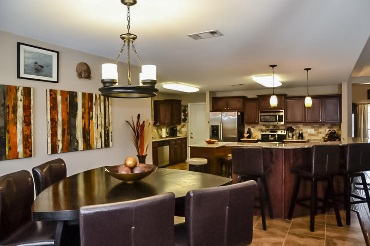 SILVER CREEK EST - Residential Lease