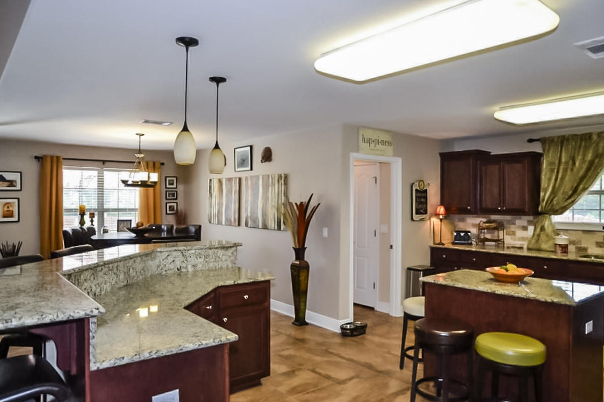 SILVER CREEK EST - Residential Lease