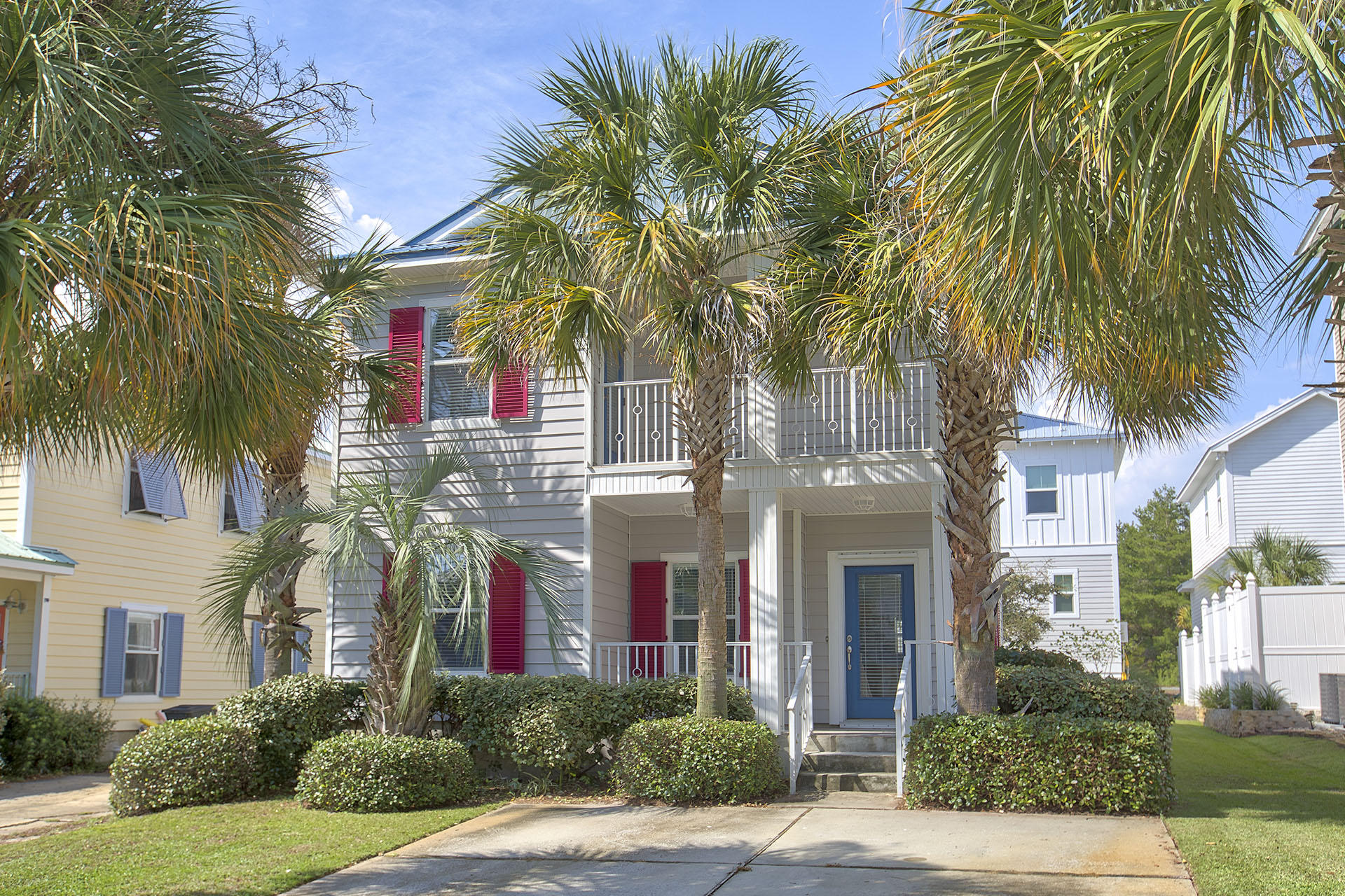 37 Kingfish Street in the Blue Gulf Resort is a well-landscaped, charming old Florida style home constructed in 2005. It features 1,953 square feet of living space throughout two-stories under a striking metal roof. Downstairs offers open living, dining, and kitchen areas. The kitchen is accented with stainless steel appliances, tasteful cabinetry, an elegant backsplash, and stone countertops. A full bedroom, a full bathroom, and a laundry room are here as well. All rooms on this level feature 16x16-inch tile throughout and crown molding in the communal spaces.

Upstairs boasts the master bedroom with a well-proportioned master bathroom hosting a cultured marble shower, jetted tub, double vanity, and walk-in closet. Two additional bedrooms on this level share a Jack-and-Jill full bathroom.