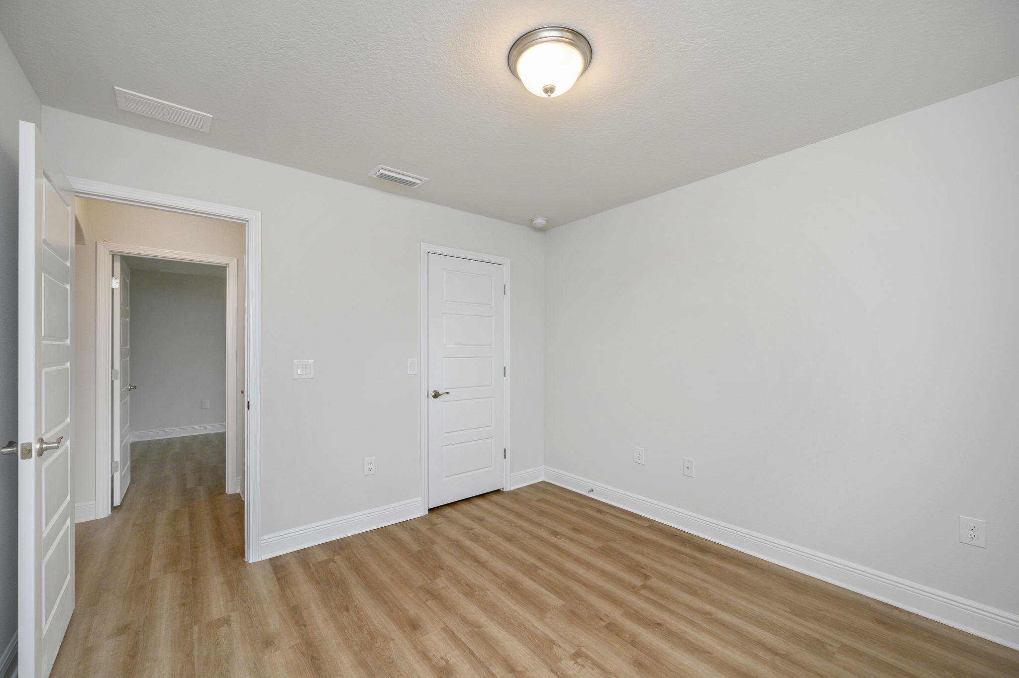 CHARLESTON PLACE - Residential Lease
