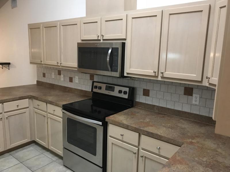 CREETWOODS - Residential Lease