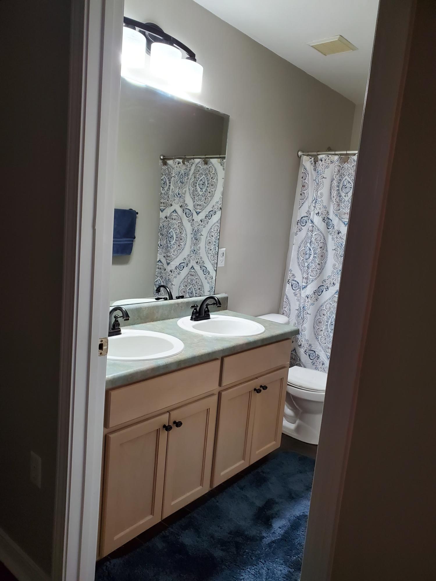CREETWOODS - Residential Lease