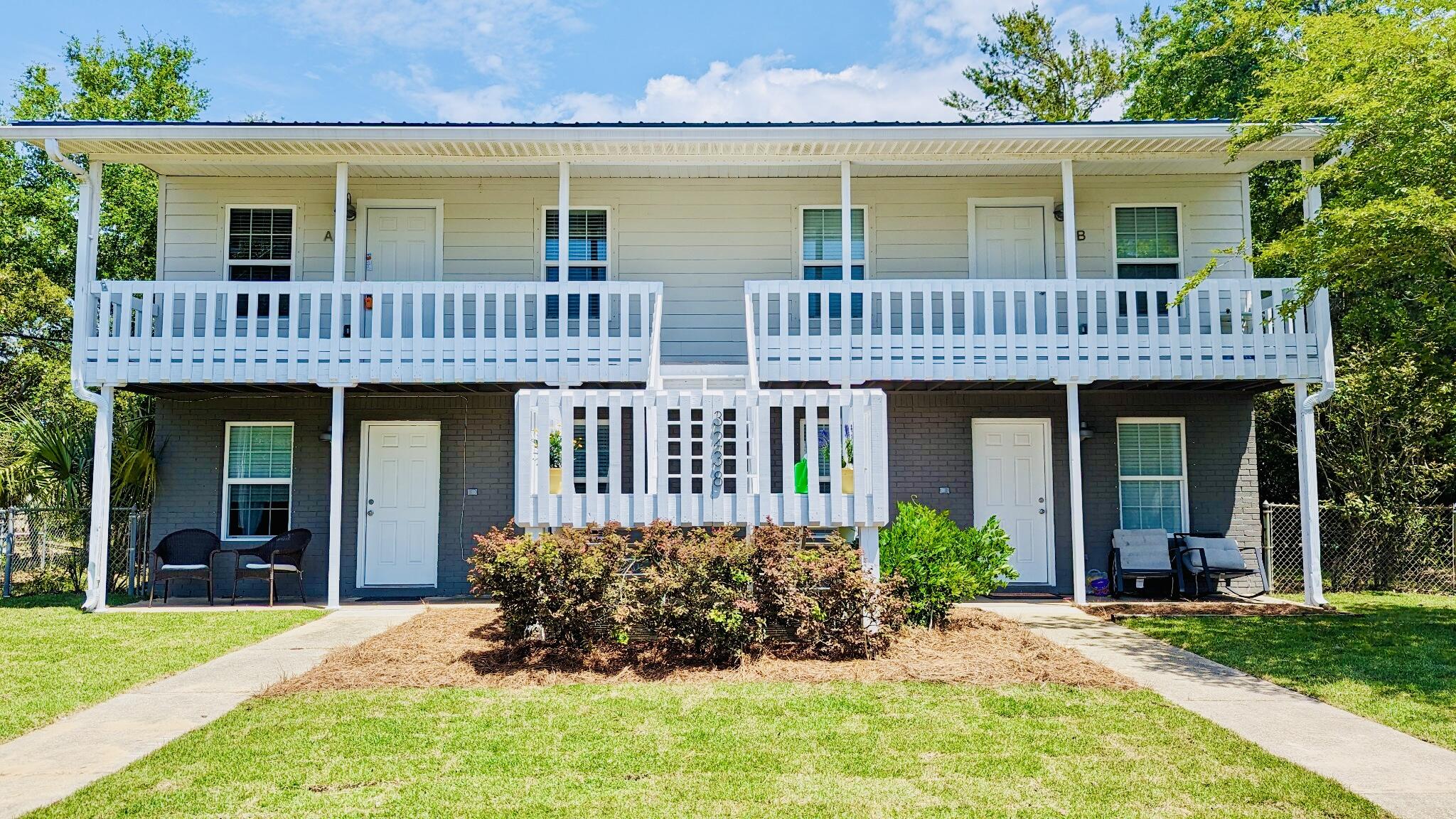 SANTA ROSA SHORES - Residential