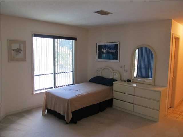 BAYSIDE VILLAS CONDO - Residential Lease