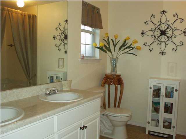 HAMPTON RIDGE ESTATES - Residential Lease