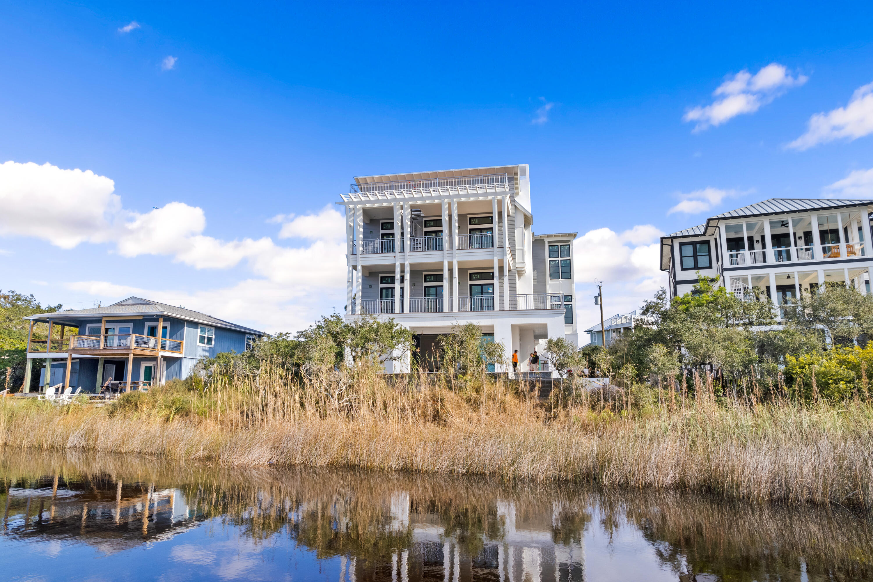 EASTERN LAKE ESTATES - Residential