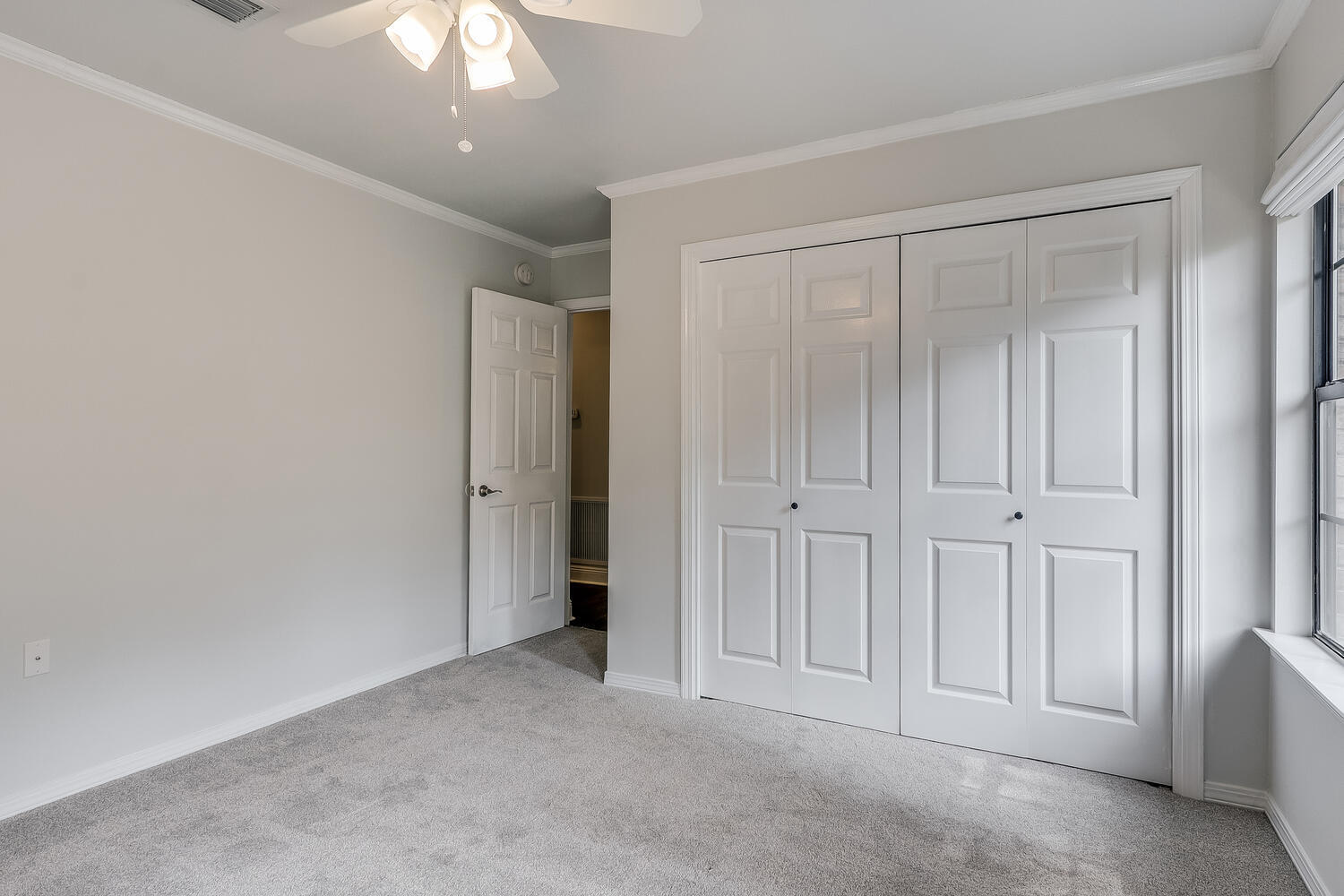 MARY ESTHER MANOR 1ST ADD - Residential Lease
