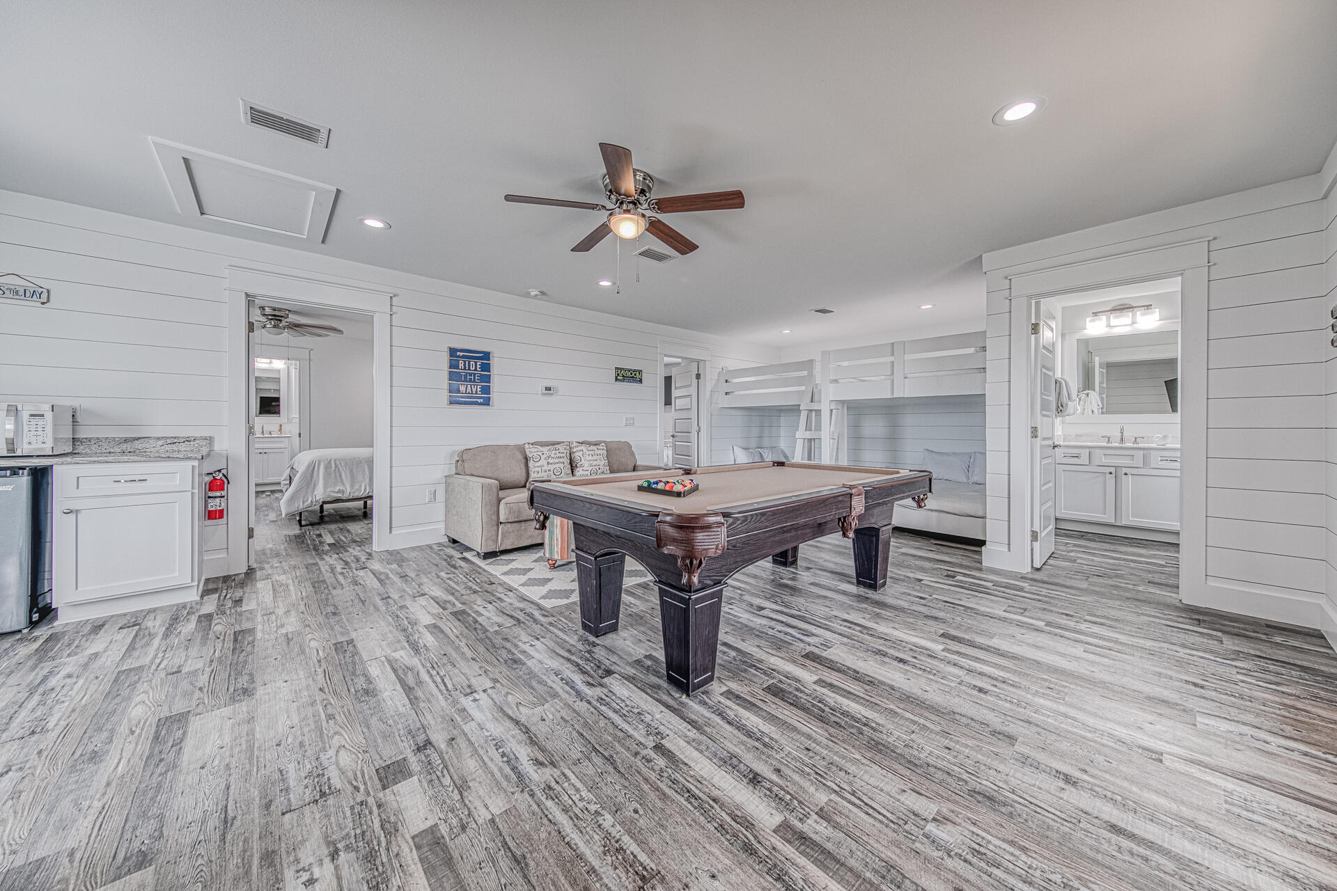 FRANGISTA BEACH 1ST ADDN - Residential